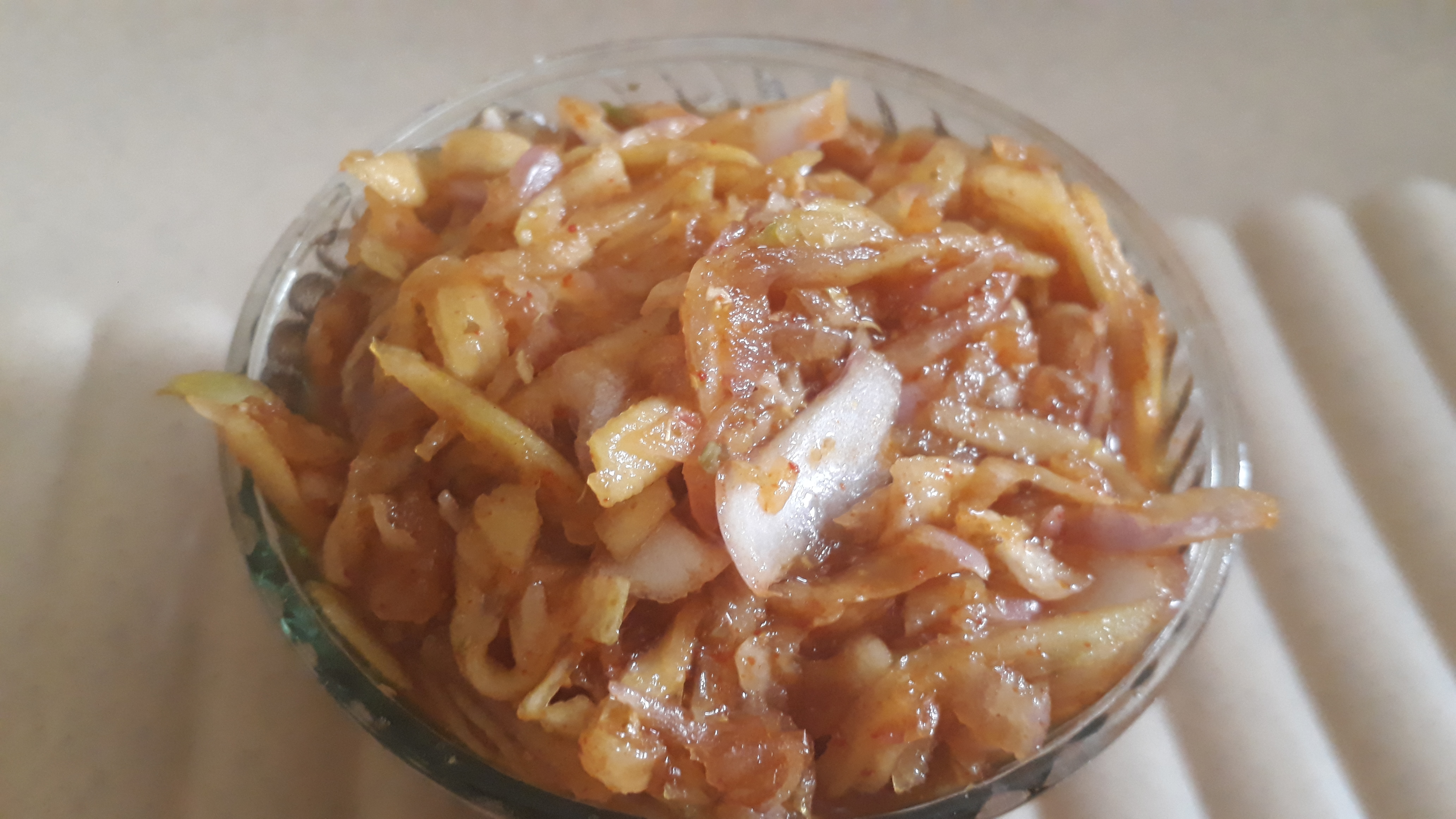 Mango-onion kachumbar Mango-onion kachumbar
