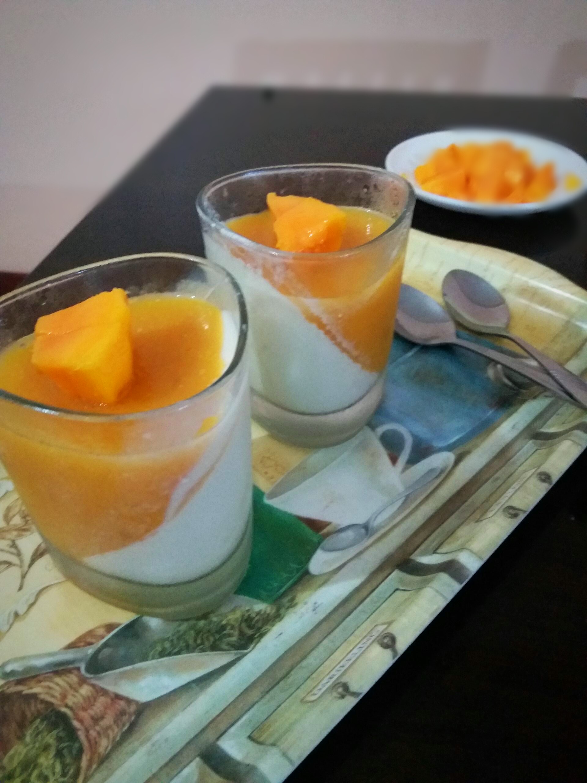 Mango panna cotta Mango panna cotta