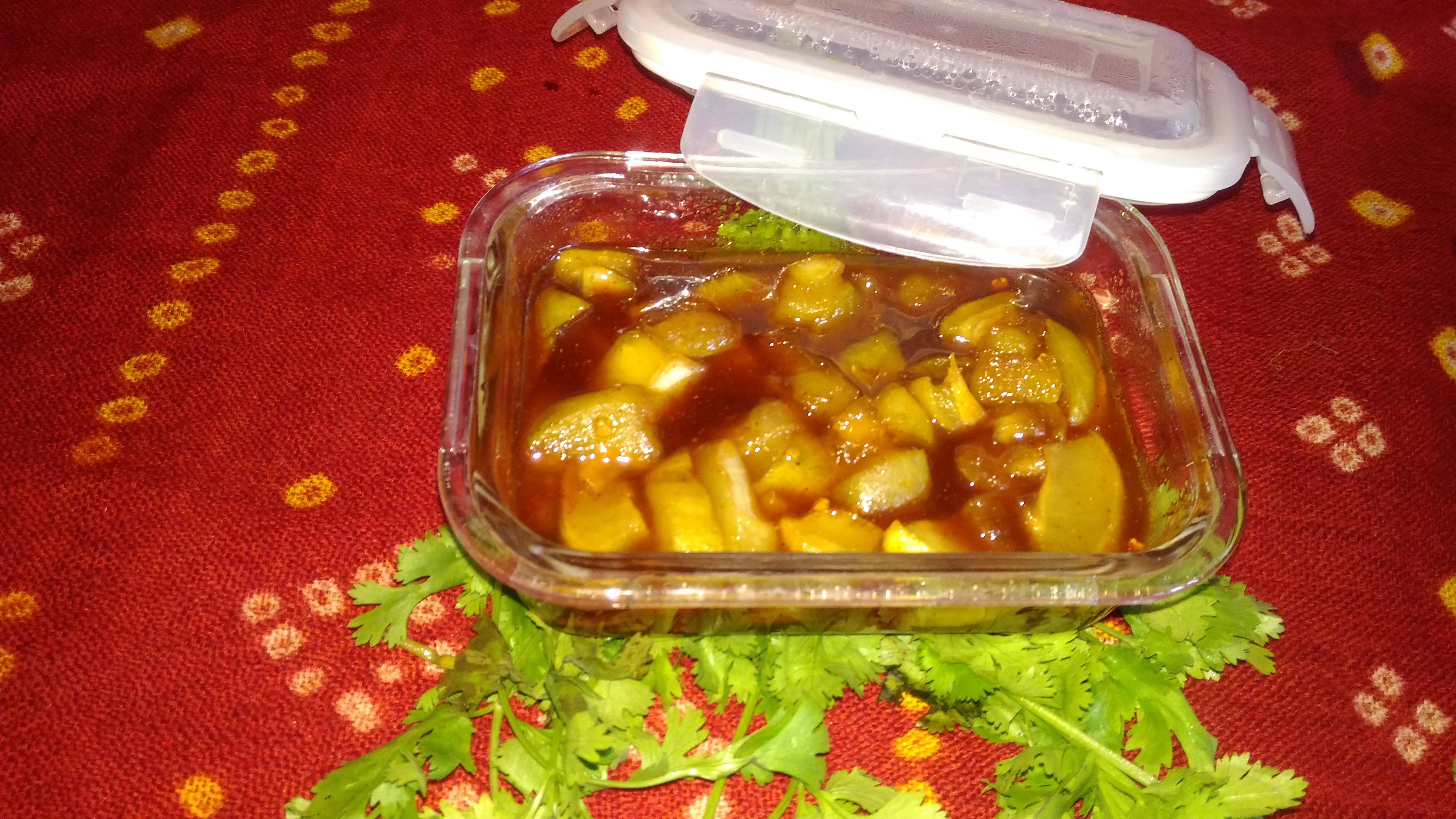 SWEET AND TANGY MANGO CHUTNEY SWEET AND TANGY MANGO CHUTNEY