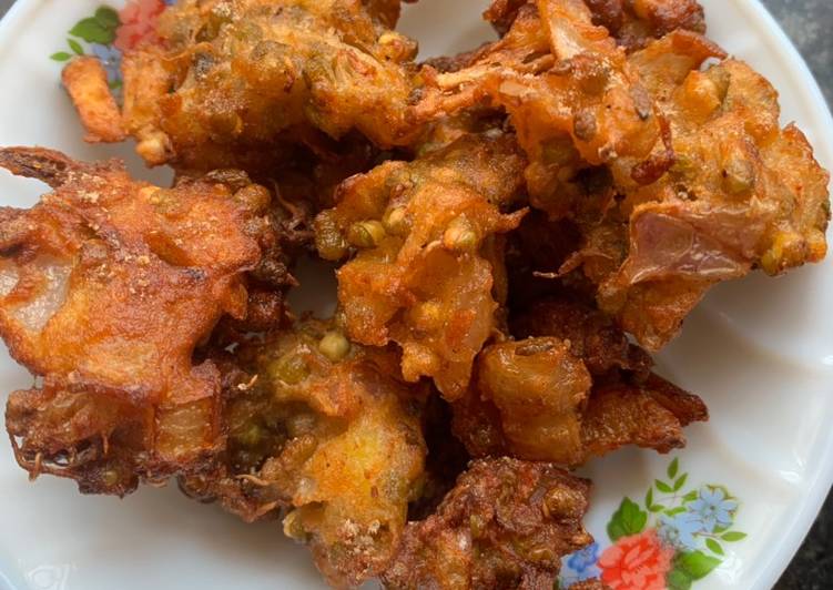 Sprouts pakoda Recipe Sprouts pakoda Recipe