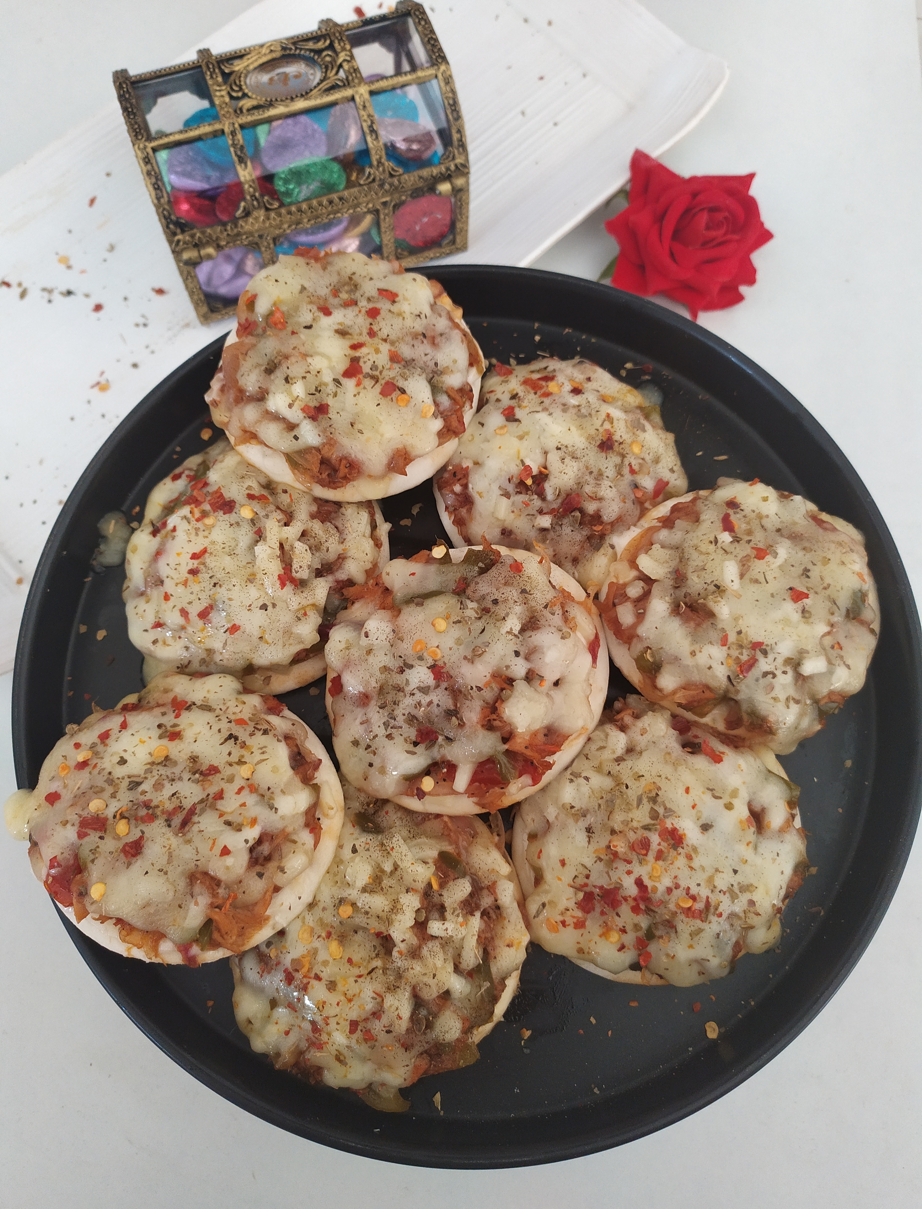 Chilli Tuna Pizza Bites Recipe Chilli Tuna Pizza Bites Recipe