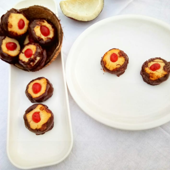 Eggless Coconut Chocolate Macaroons Recipe Eggless Coconut Chocolate Macaroons Recipe