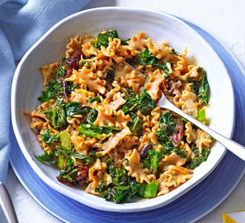 Creamy Pesto & Kale Pasta Recipe Creamy Pesto & Kale Pasta Recipe