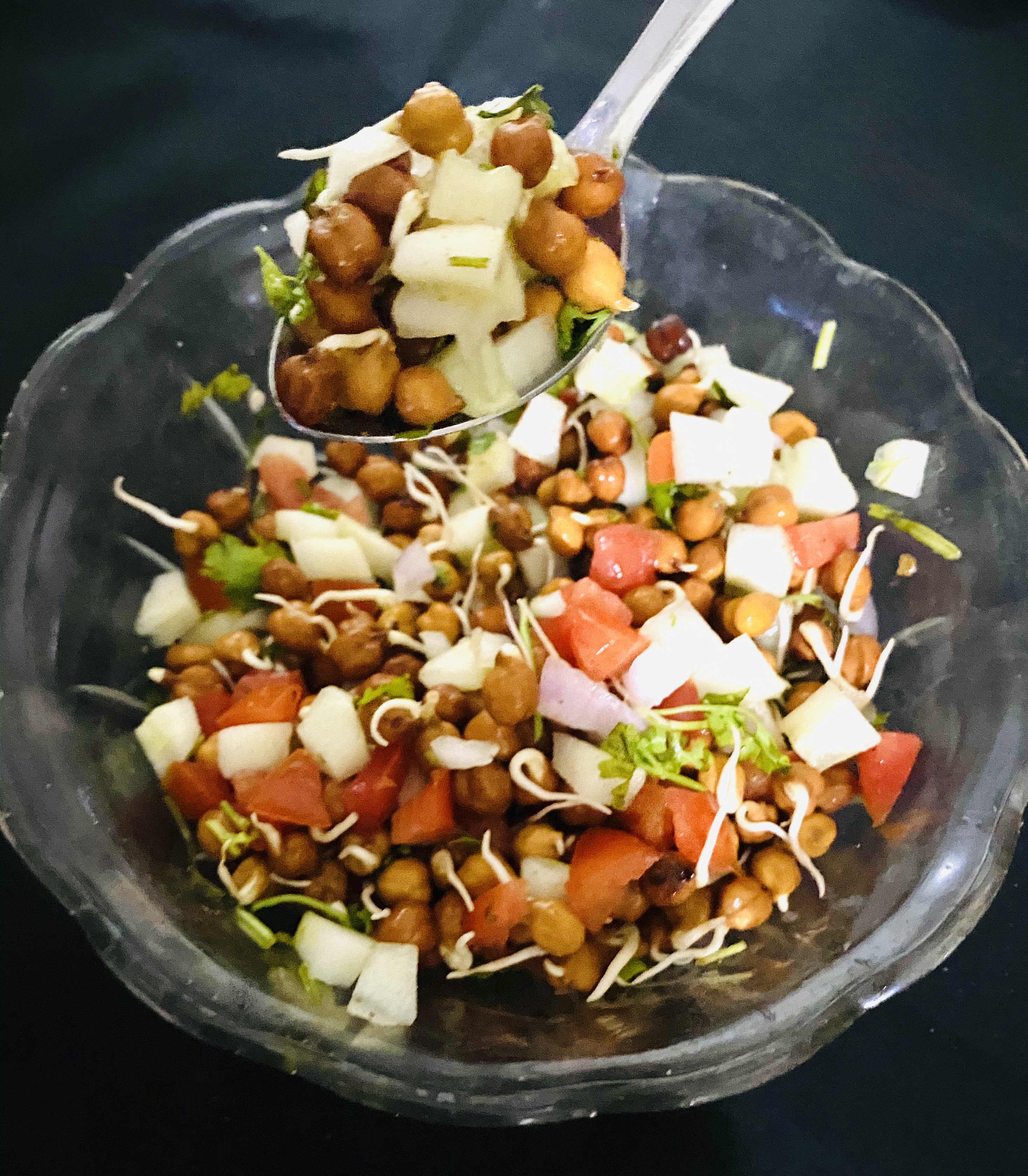 SPROUTED CHICKPEAS SALAD SPROUTED CHICKPEAS SALAD