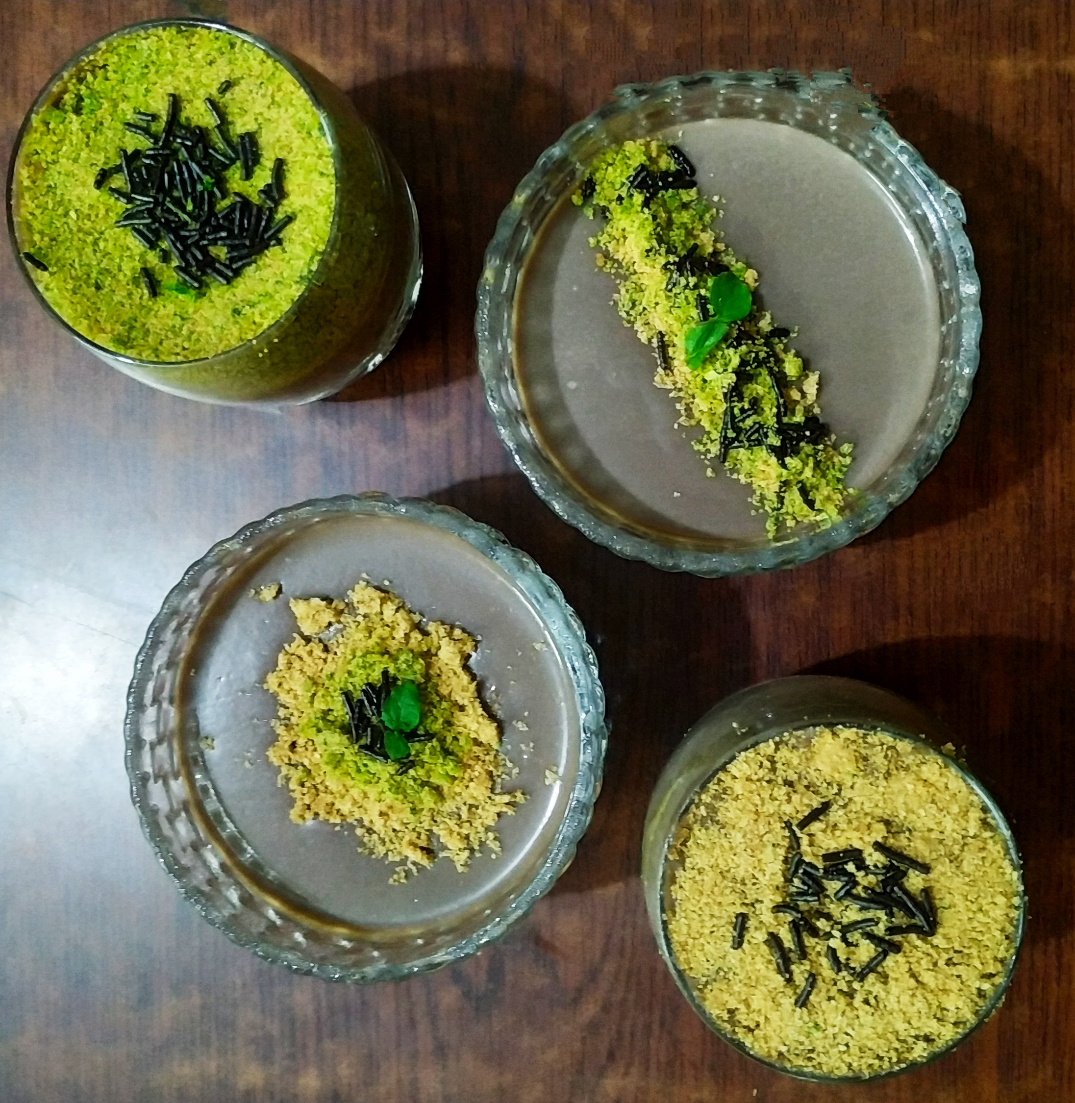 Baked Chocolate Pudding with Crumbled Mint Biscuits Recipe Baked Chocolate Pudding with Crumbled Mint Biscuits Recipe