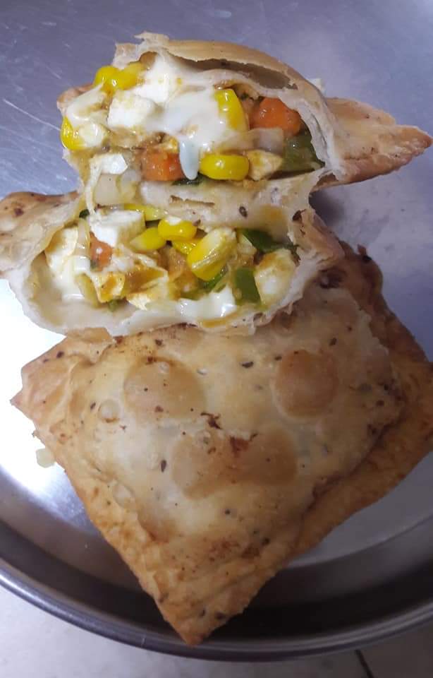 Cheesy Pocket Pizza Recipe Cheesy Pocket Pizza Recipe