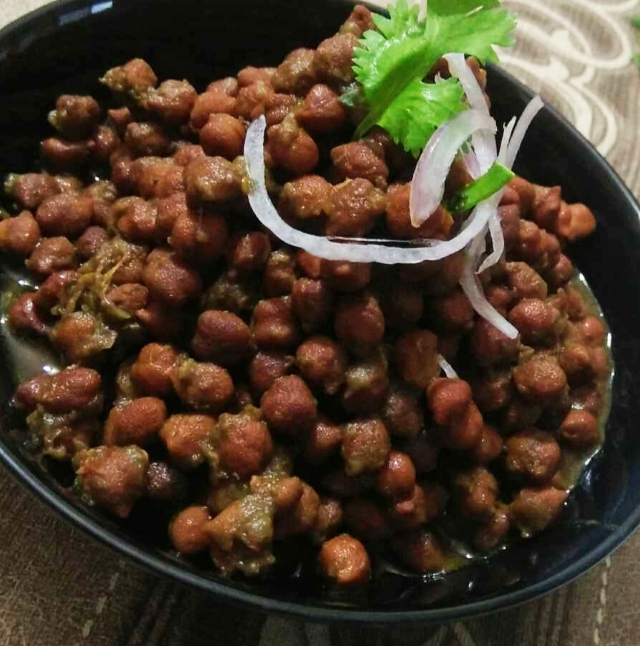 Awadhi Ghughni Recipe Awadhi Ghughni Recipe